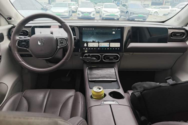 Used Leapmotor C11 2021 Deluxe Edition Center Console