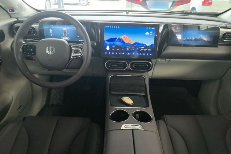 Used Leapmotor C11 2021 Revised Version Luxury Edition Center Console