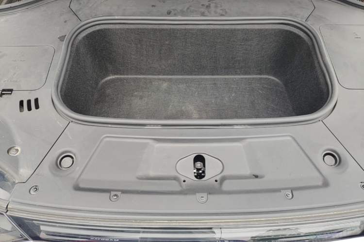 Used Leapmotor C11 2021 Luxury Edition Engine Bay