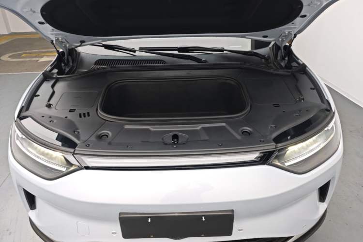 Used Leapmotor C11 2021 Deluxe Edition Engine Bay