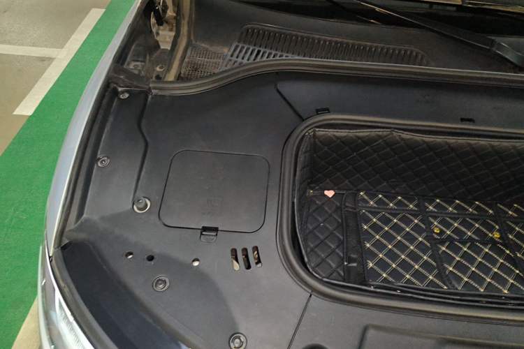 Used Leapmotor C11 2021 Deluxe Edition Engine Bay Right
