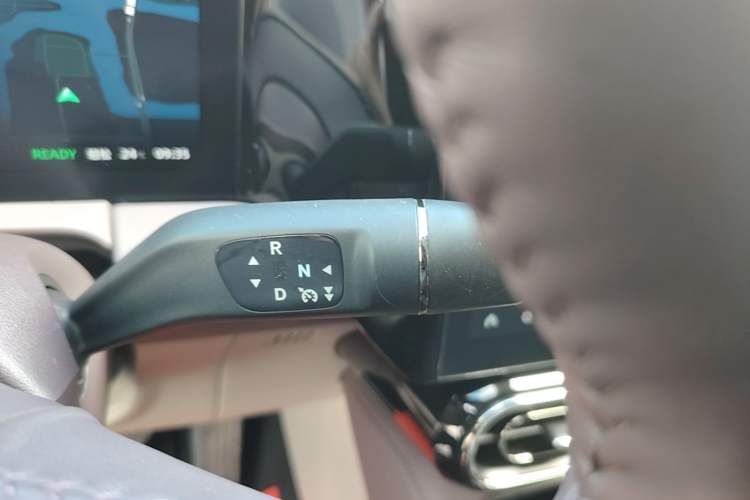 Used Leapmotor C11 2021 Luxury Edition Gear Lever