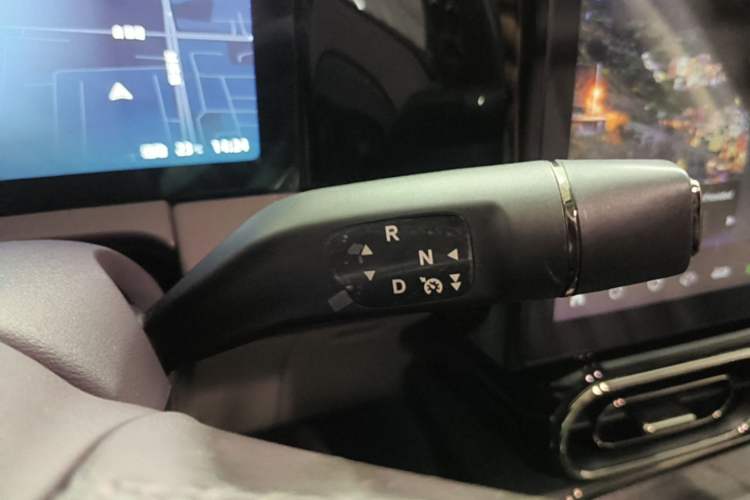 Used Leapmotor C11 2021 Luxury Edition Gear Lever