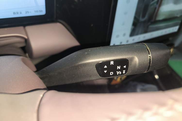 Used Leapmotor C11 2021 Deluxe Edition Gear Lever