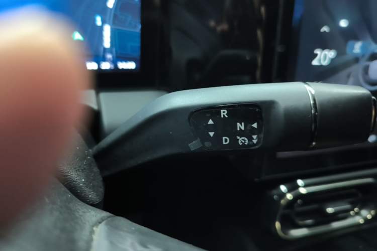 Used Leapmotor C11 2021 Luxury Edition Gear Lever