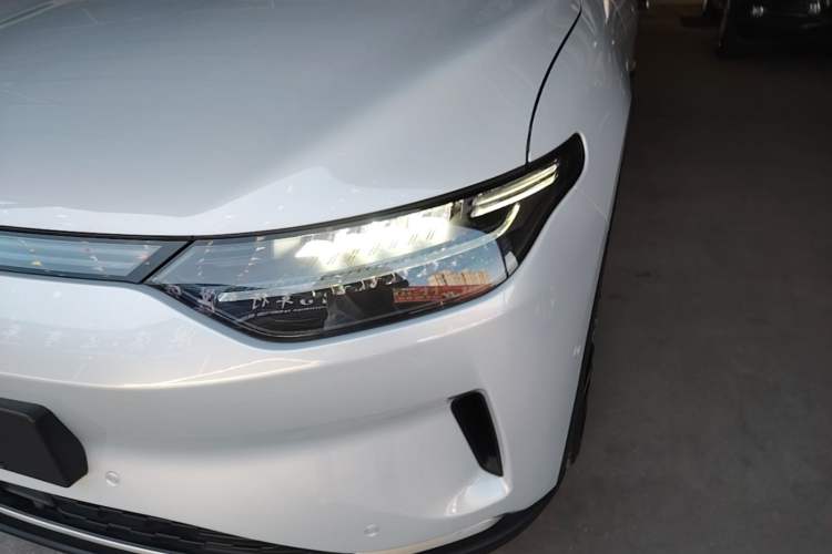 Used Leapmotor C11 2021 Deluxe Edition Left Front Headlight