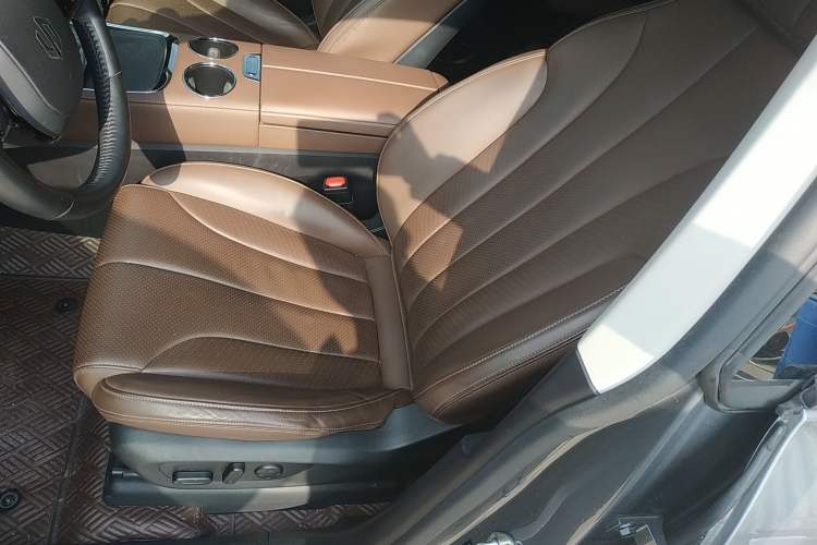 Used Leapmotor C11 2021 Performance Edition Left Front Seat