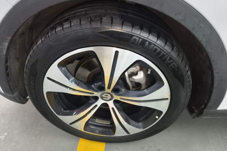 Used Leapmotor C11 2021 Deluxe Edition Left Front Wheel Hub