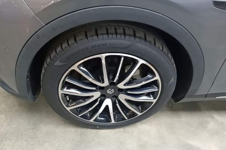 Used Leapmotor C11 2021 Executive Edition 510 Left Front Wheel Hub
