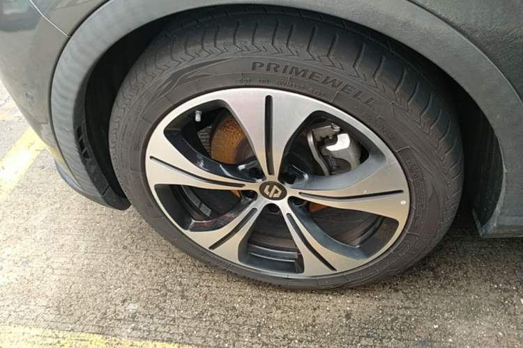 Used Leapmotor C11 2021 Luxury Edition Left Front Wheel Hub