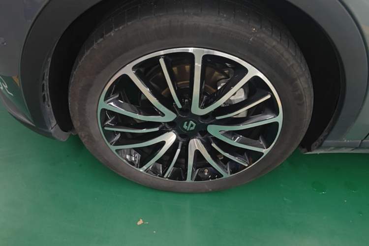 Used Leapmotor C11 2021 Revised Version Luxury Edition Left Front Wheel Hub
