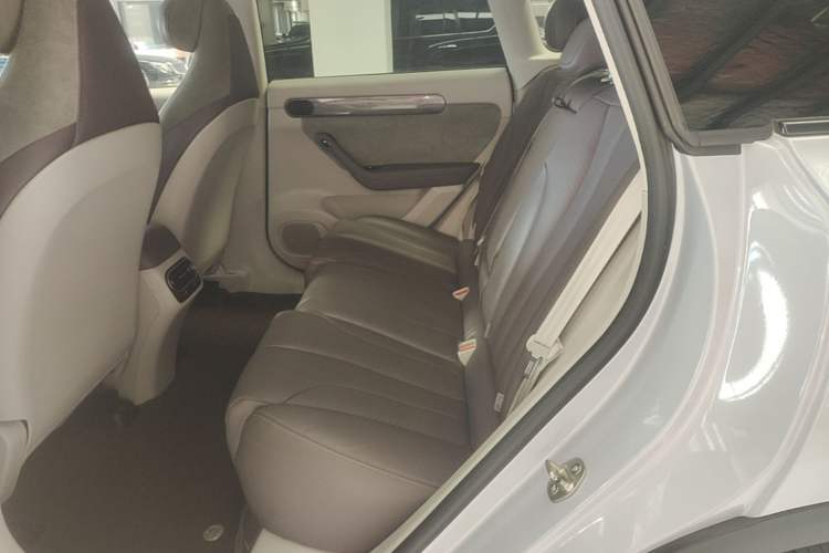 Used Leapmotor C11 2021 Zhixing Edition 510 Left Rear Seat