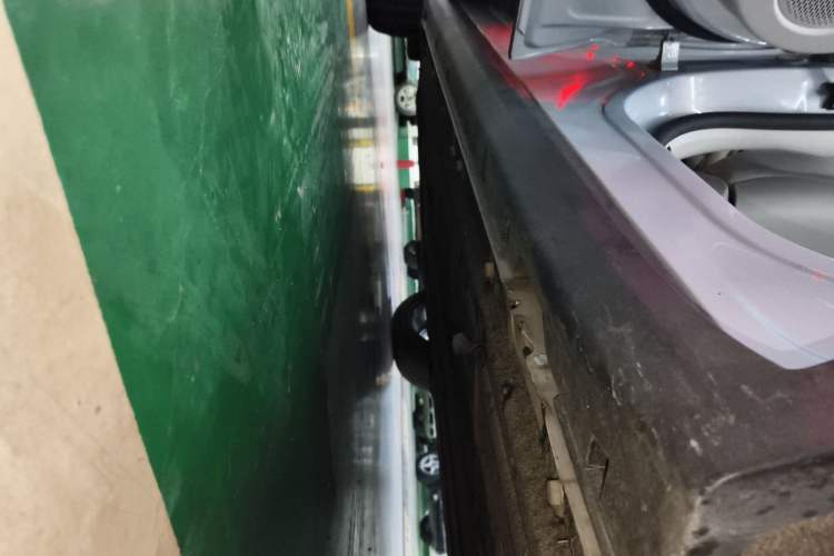 Used Leapmotor C11 2021 Deluxe Edition Left Side Sill