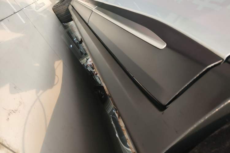 Used Leapmotor C11 2021 Deluxe Edition Left Side Sill
