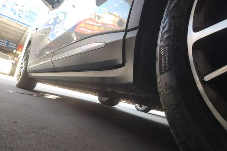 Used Leapmotor C11 2021 Deluxe Edition Left Side Sill
