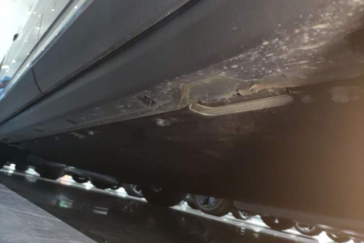Used Leapmotor C11 2021 Deluxe Edition Left Side Sill