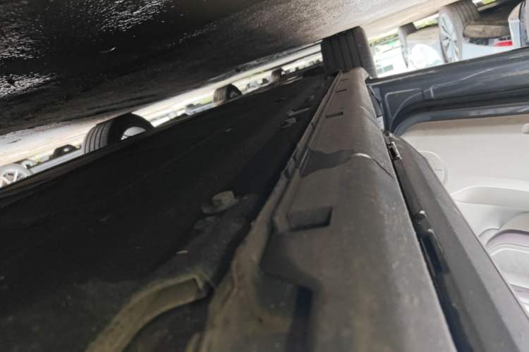 Used Leapmotor C11 2021 Deluxe Edition Left Side Sill