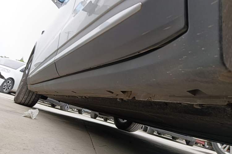 Used Leapmotor C11 2021 Luxury Edition Left Side Sill