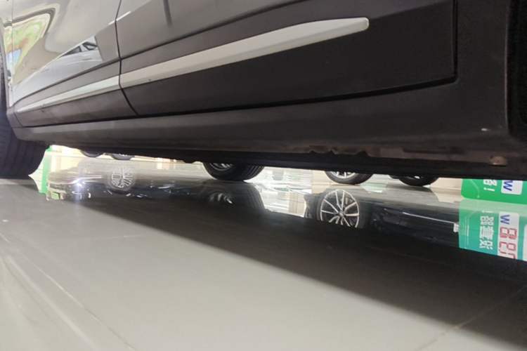 Used Leapmotor C11 2021 Luxury Edition Left Side Sill