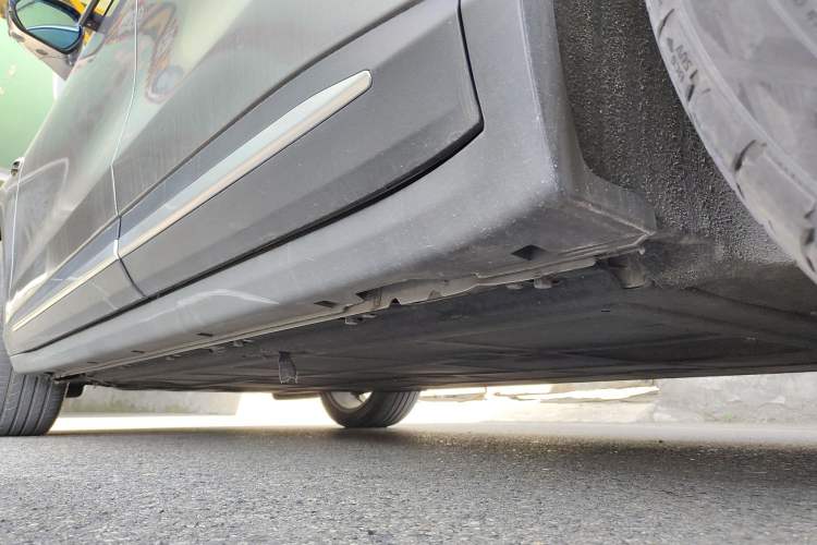 Used Leapmotor C11 2021 Performance Edition Left Side Sill