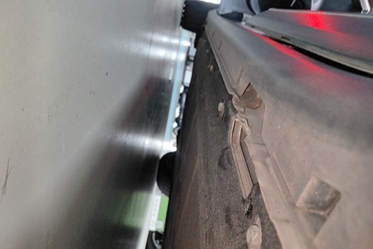 Used Leapmotor C11 2021 Revised Version Luxury Edition Left Side Sill