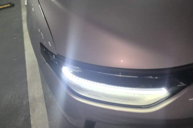 Used Leapmotor C11 2021 Revised Version Luxury Edition Right Front Headlight