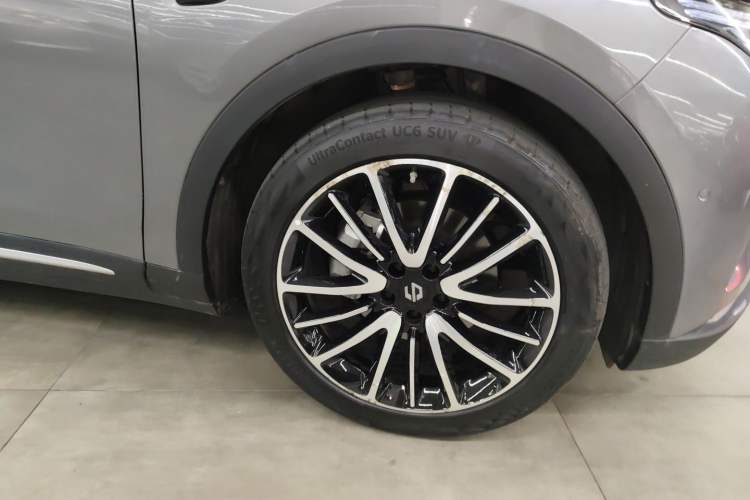 Used Leapmotor C11 2021 Luxury Edition Right Front Wheel Hub