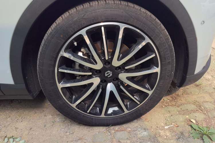 Used Leapmotor C11 2021 Revised Version Luxury Edition Right Front Wheel Hub