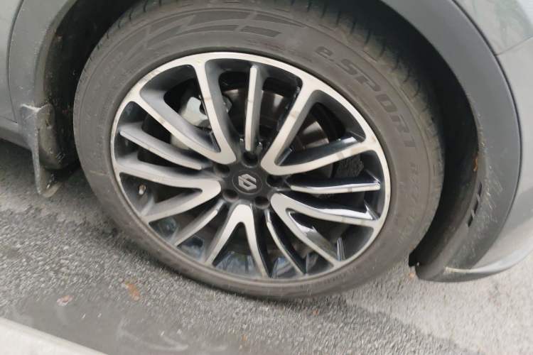Used Leapmotor C11 2021 Revised Version Luxury Edition Right Front Wheel Hub