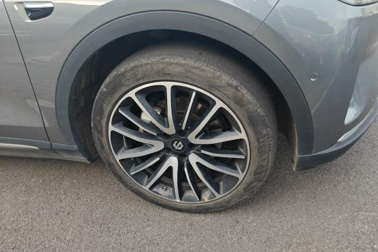 Used Leapmotor C11 2021 Luxury Edition Right Front Wheel Hub