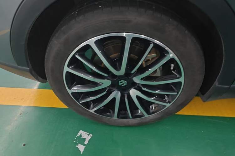 Used Leapmotor C11 2021 Revised Version Luxury Edition Right Rear Wheel Hub