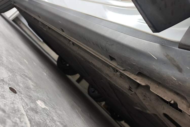 Used Leapmotor C11 2021 Luxury Edition Right Side Sill