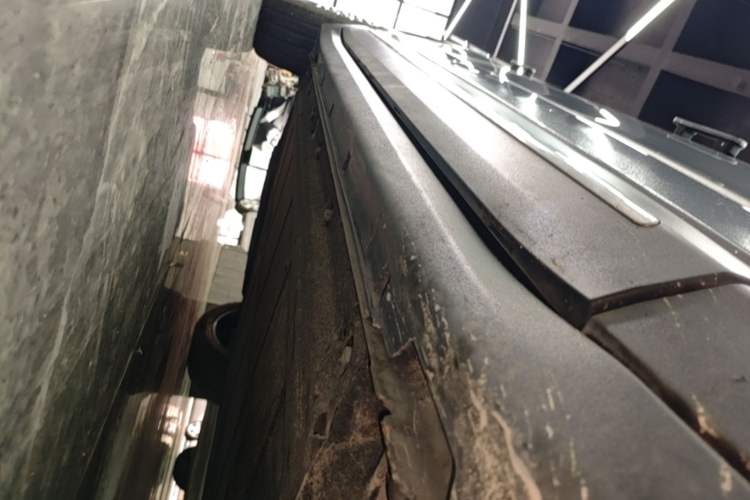 Used Leapmotor C11 2021 Luxury Edition Right Side Sill