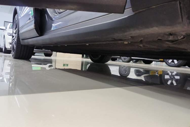 Used Leapmotor C11 2021 Luxury Edition Right Side Sill