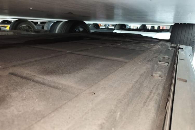 Used Leapmotor C11 2021 Luxury Edition Right Side Sill