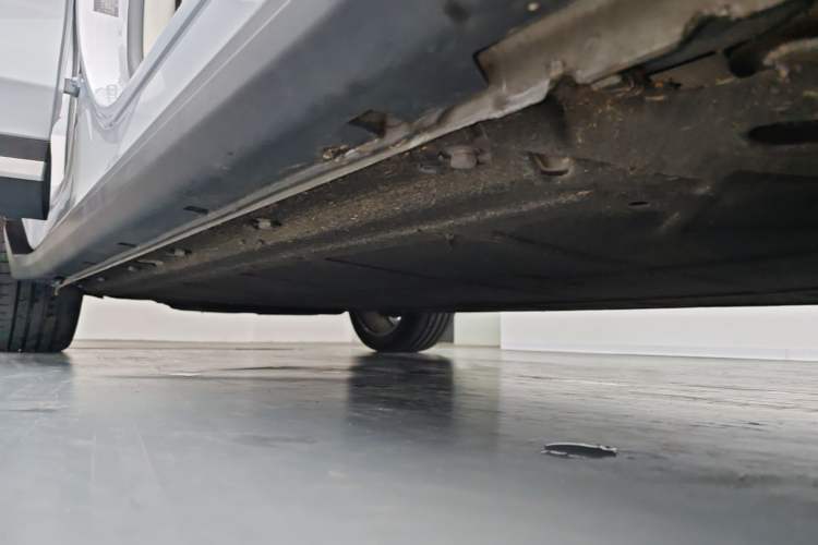 Used Leapmotor C11 2021 Deluxe Edition Right Side Sill