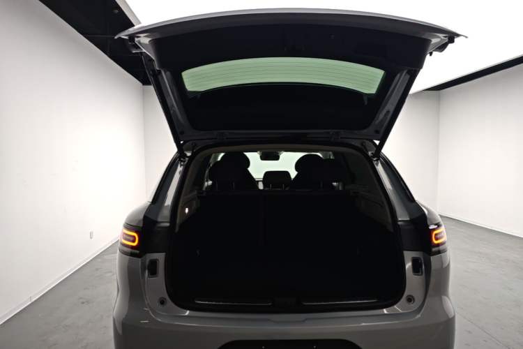 Used Leapmotor C11 2021 Deluxe Edition Trunk