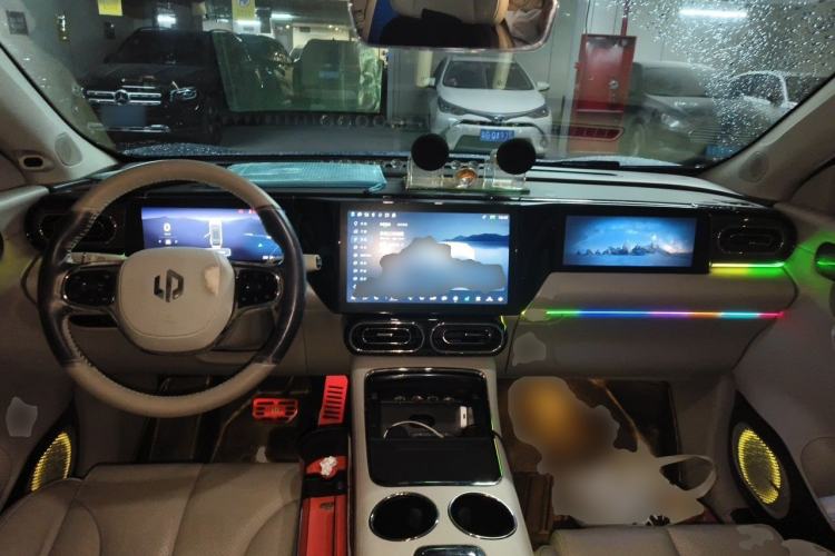 Used Leapmotor C11 2021 Deluxe Edition Center Console