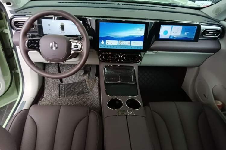 Used Leapmotor C11 2021 Luxury Edition Center Console