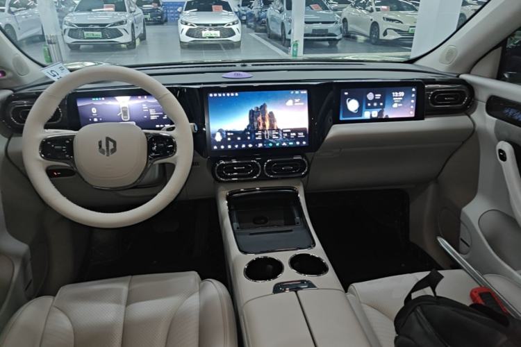 Used Leapmotor C11 2021 Revised Version Luxury Edition Center Console