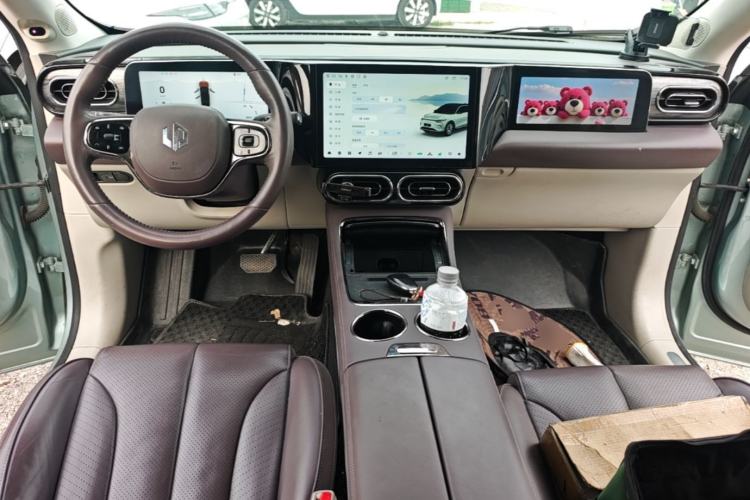 Used Leapmotor C11 2021 Performance Edition Center Console