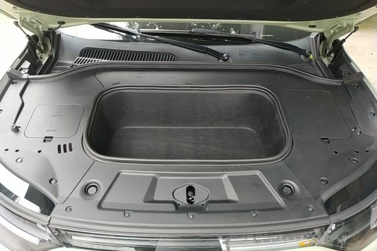 Used Leapmotor C11 2021 Deluxe Edition Engine Bay