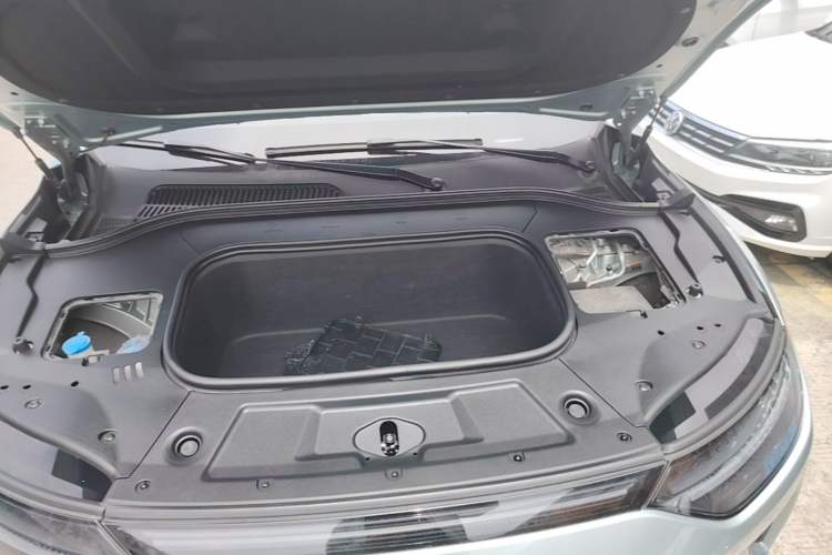 Used Leapmotor C11 2021 Deluxe Edition Engine Bay