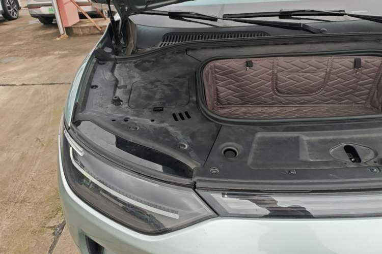 Used Leapmotor C11 2021 Deluxe Edition Engine Bay Right