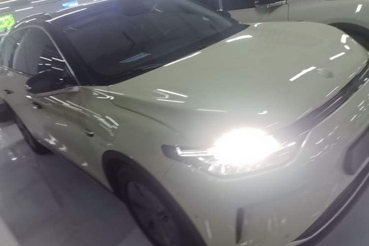 Used Leapmotor C11 2021 Deluxe Edition Front Right 45 Deg