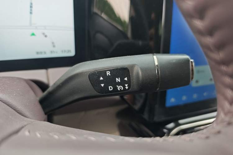 Used Leapmotor C11 2021 Performance Edition Gear Lever