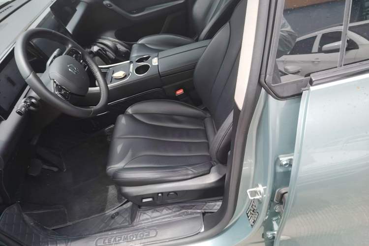 Used Leapmotor C11 2021 Deluxe Edition Left Front Seat