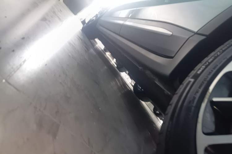 Used Leapmotor C11 2021 Deluxe Edition Left Side Sill