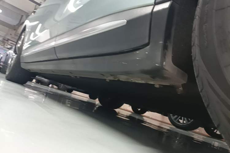 Used Leapmotor C11 2021 Deluxe Edition Left Side Sill