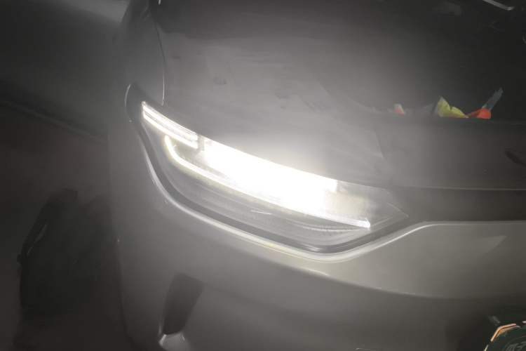 Used Leapmotor C11 2021 Deluxe Edition Right Front Headlight